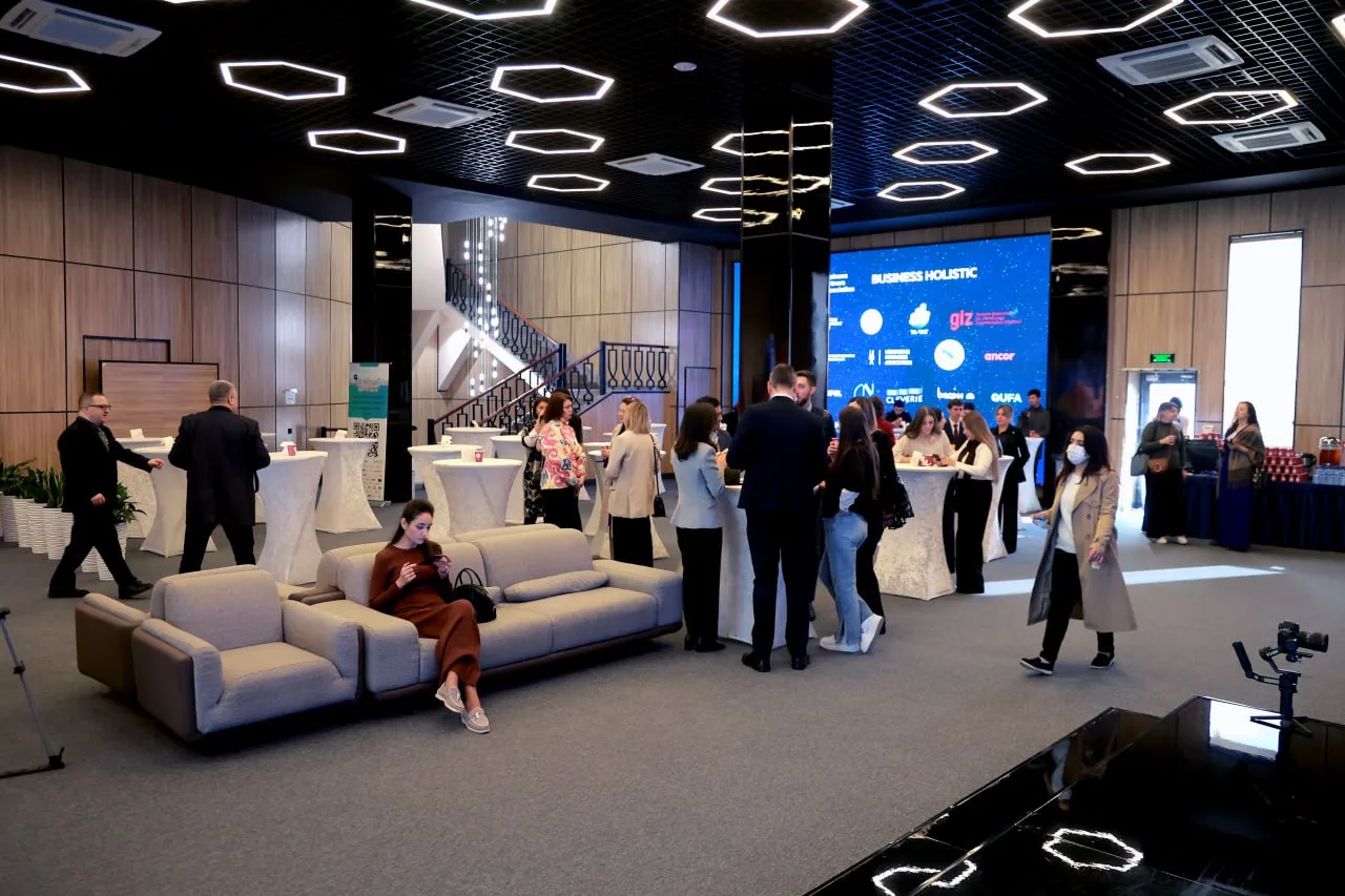 Фотоотчёт: III Международная конференция BUSINESS HOLISTIC 2025